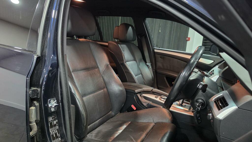 BMW 5 Series 530D Se Step Red #8