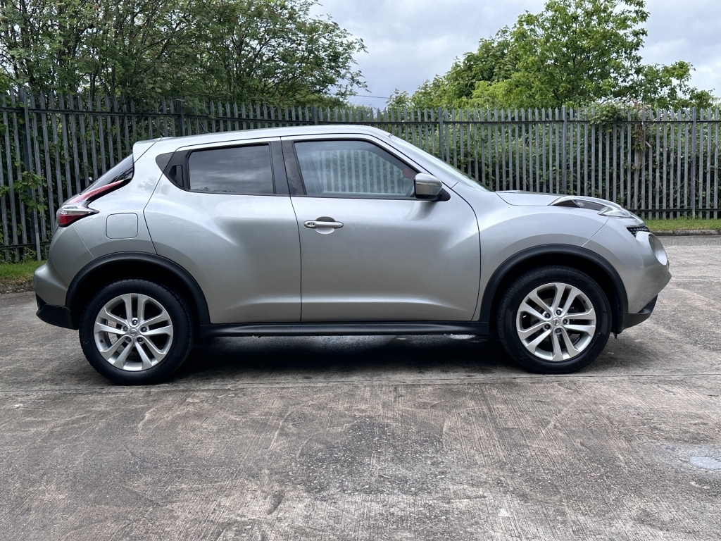 Nissan Juke 1.2 N-connecta Dig-t PE67WTV Silver #4