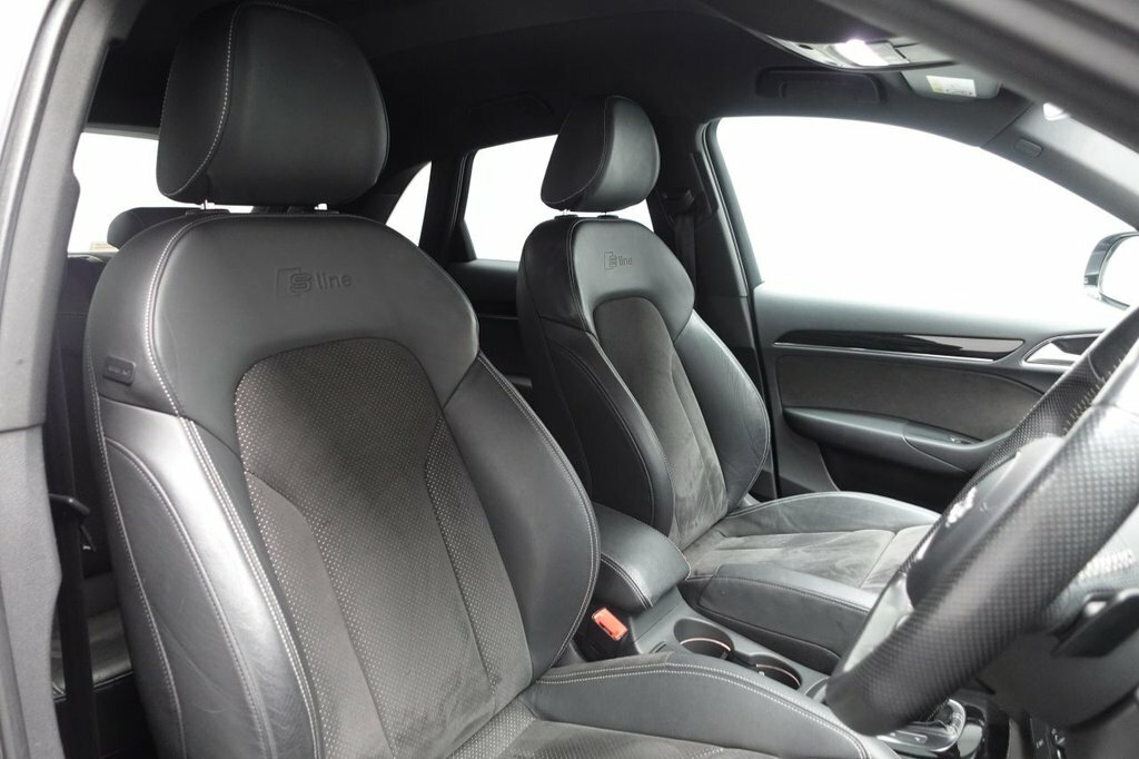 Audi Q3 1.4L Black Edition MF68TZZ Silver #3
