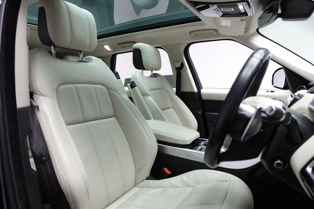 Land Rover Range Rover Sport 3L Hse Silver BJ70ZYT Black #3