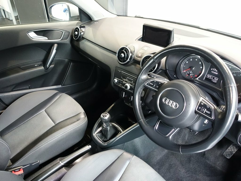 Audi A1 1.4L Sport Silver #2
