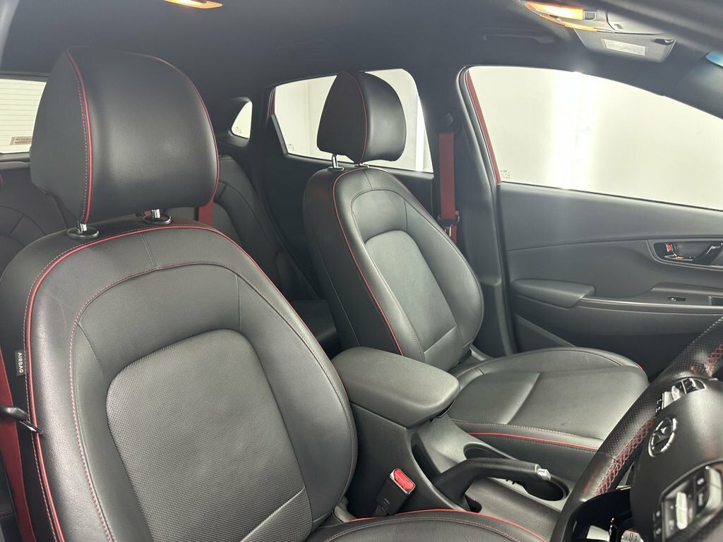 Hyundai Kona 1.6L Premium Gt TRZ9809 Red #2