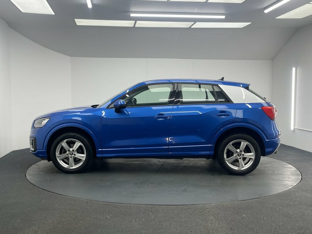 Audi Q2 1.5L Sport RK19OUY Blue #6