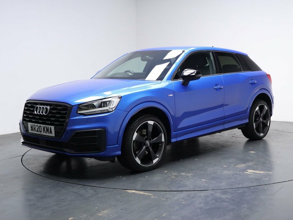 Audi Q2 1L Black Edition Blue #5
