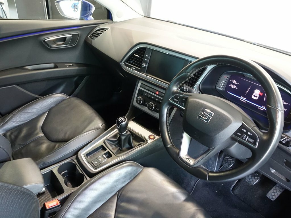 Seat Leon 1.5L Xcellence Lux Blue