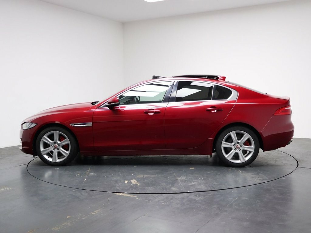 Jaguar XE 2L Portfolio YD19CRF Red #6