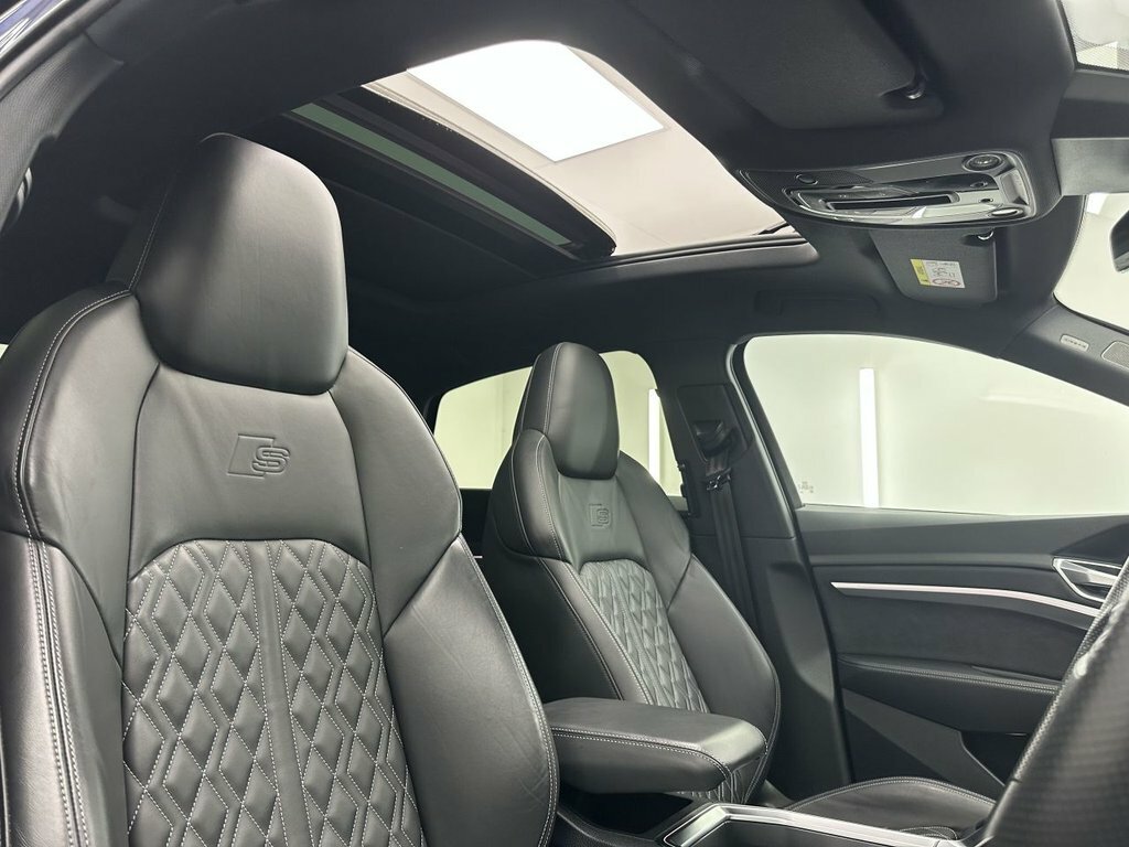 Audi E-Tron S Suv Blue #2