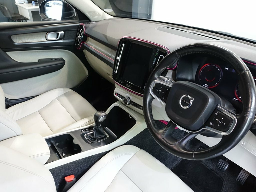 Volvo XC40 2L Inscription BU68FXK Black #2