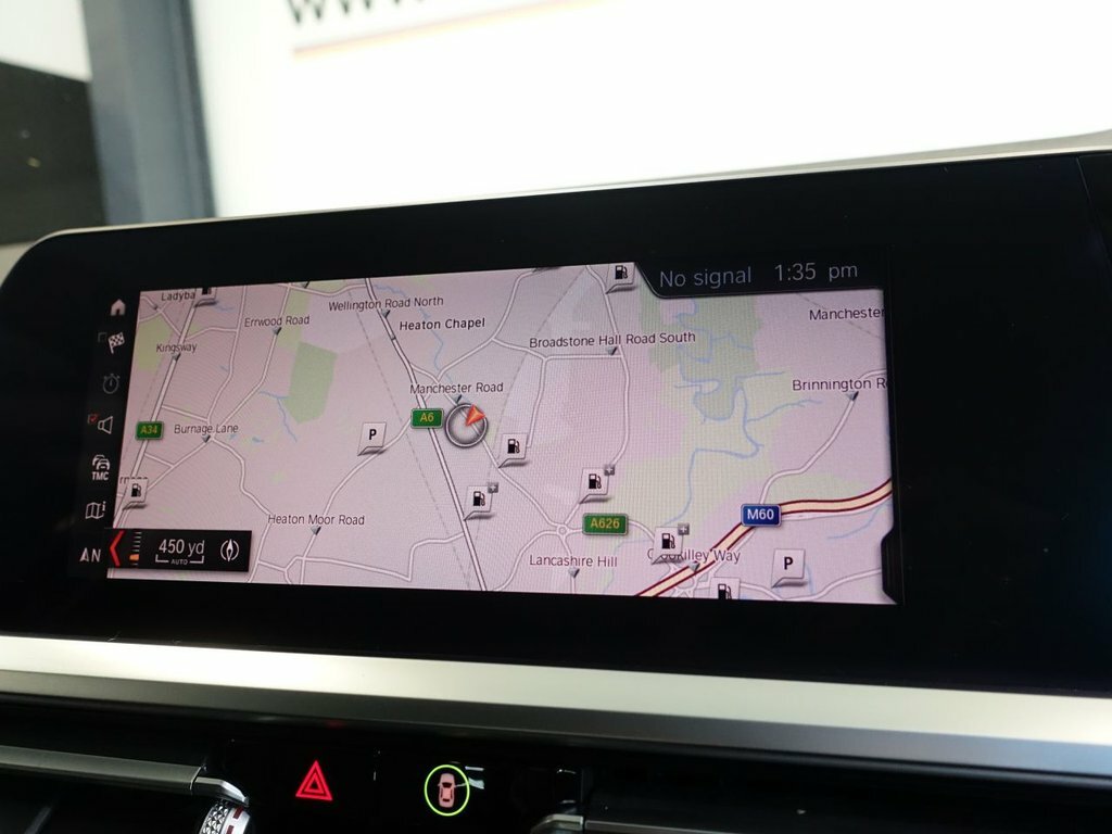 BMW 3 Series 2L Sport YB19VVN White #3