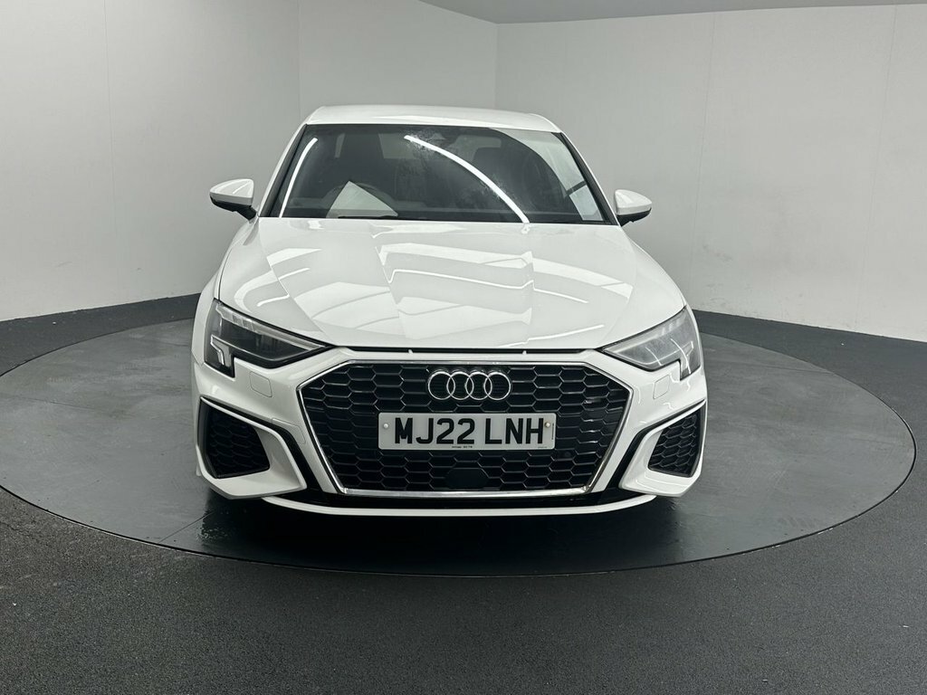 Audi A3 1L S Line MJ22LNH White #4