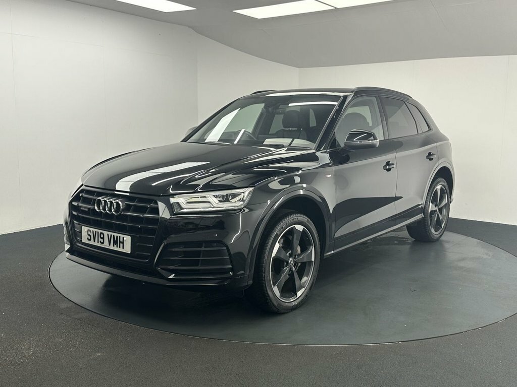 Audi Q5 2L Black Edition SV19VMH Black #5