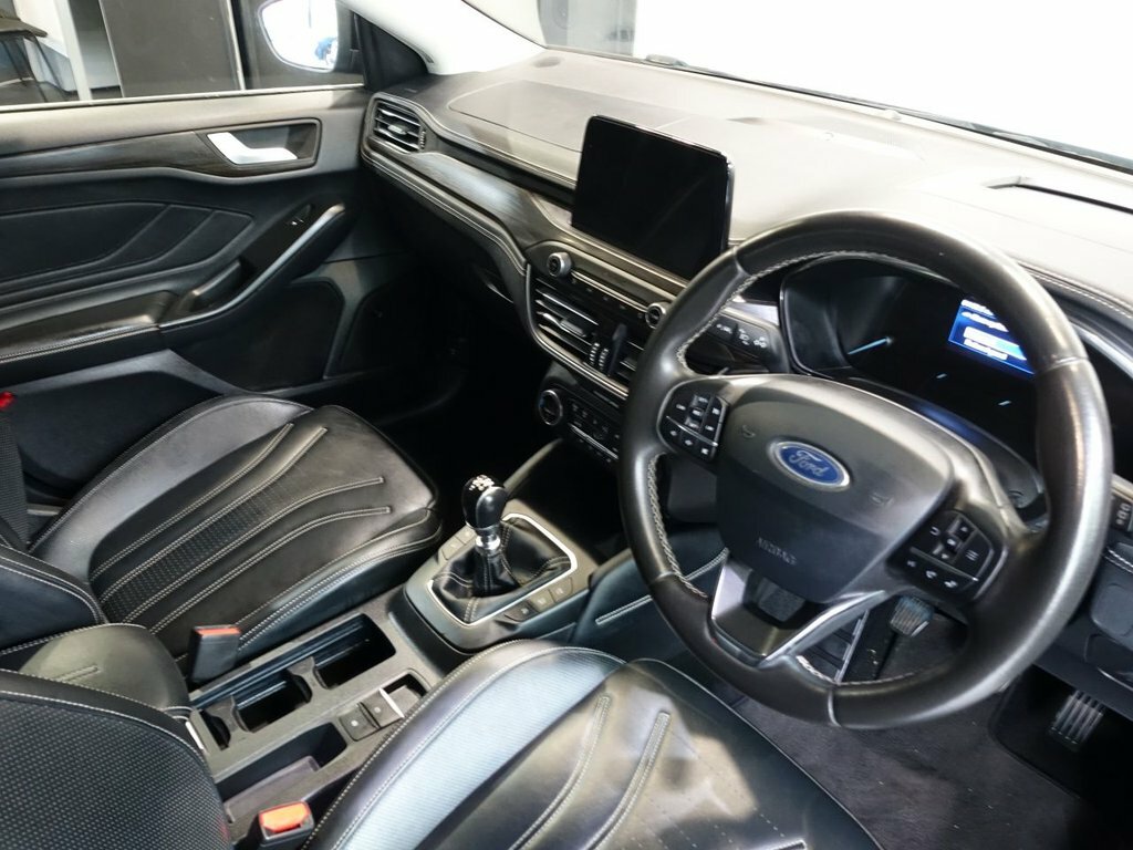 Ford Focus 1.5L Vignale MP19VNM Black #3