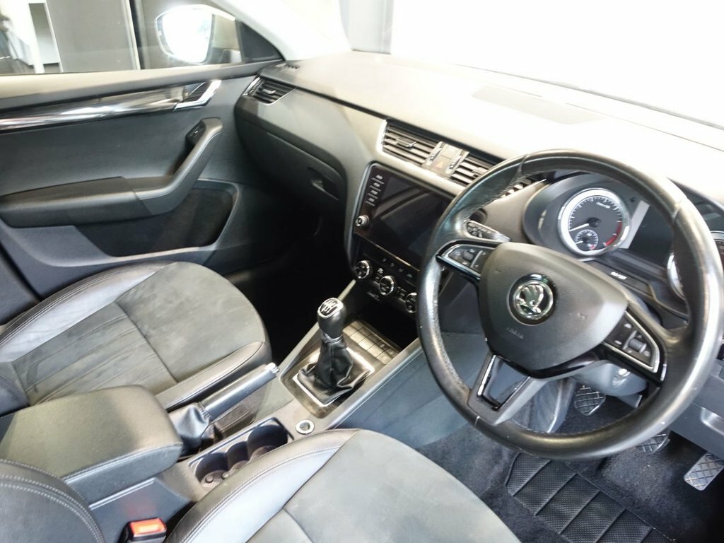 Skoda Octavia 1.5L Se L MD19MRV Beige #2