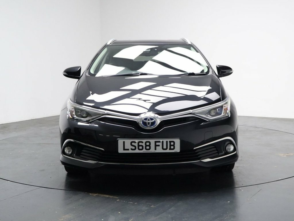 Toyota Auris 1.8L Excel LS68FUB Black #4
