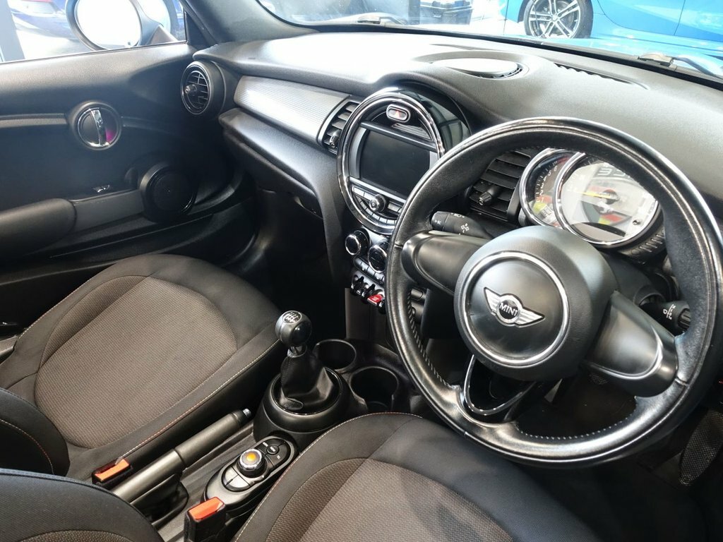 Mini Convertible 1.5L Cooper RO67GWD Blue #2