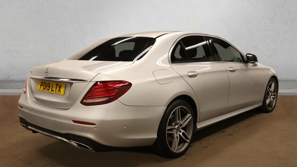 Mercedes-Benz E Class 2L Amg Line PO19LTX Silver #4