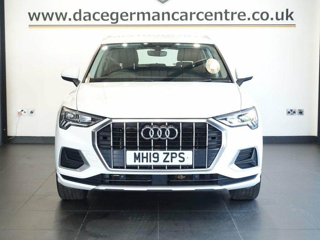 Audi Q3 1.5L Sport MH19ZPS White #4