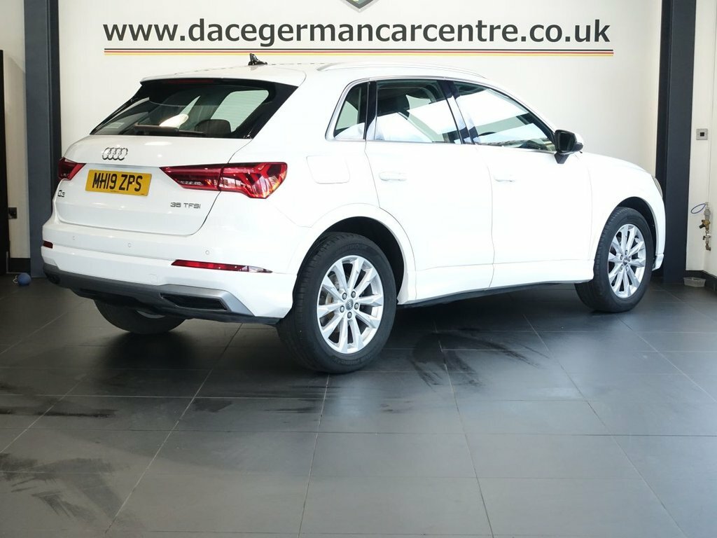 Audi Q3 1.5L Sport MH19ZPS White #5