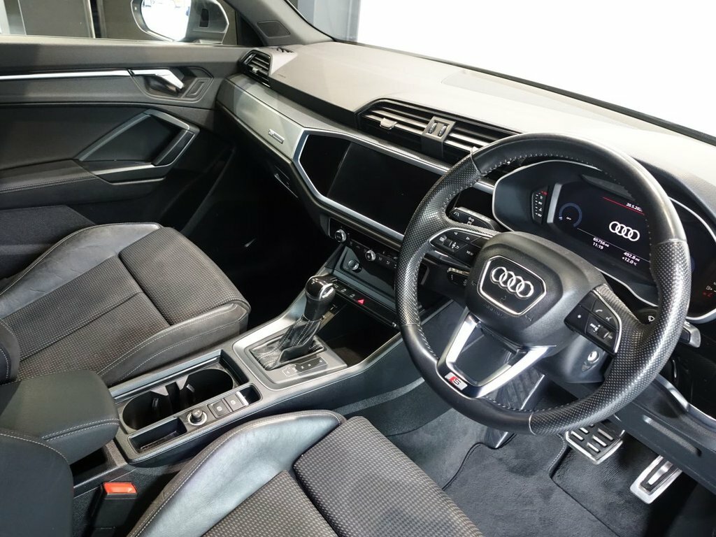 Audi Q3 1.5L S Line EF19KGU Grey #2