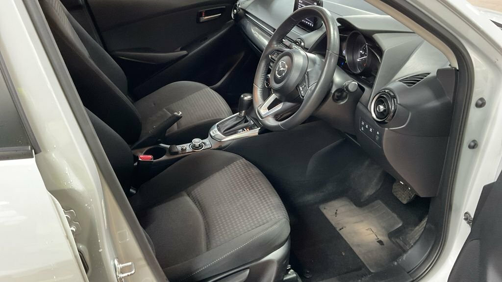 Mazda 2 1.5L Se-l Nav Silver #2