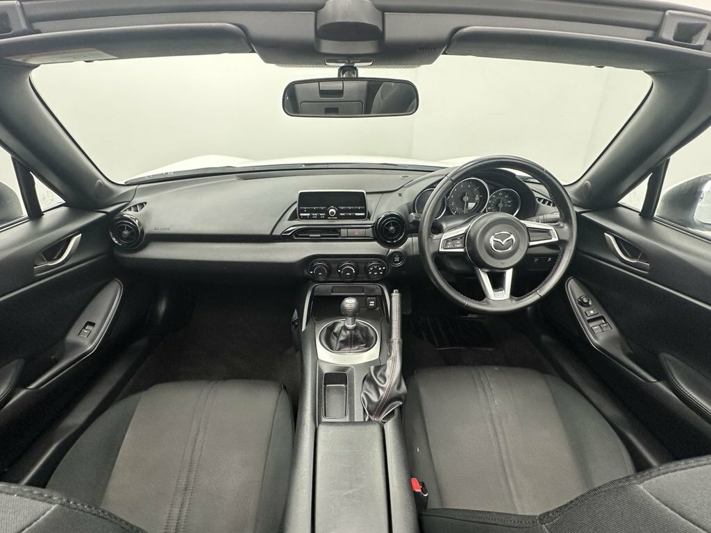 Mazda MX-5 1.5L Se YO19UOK White #2