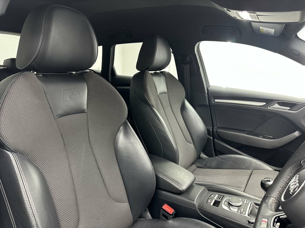 Audi A3 1.6L Black Edition MD19MXH White #2