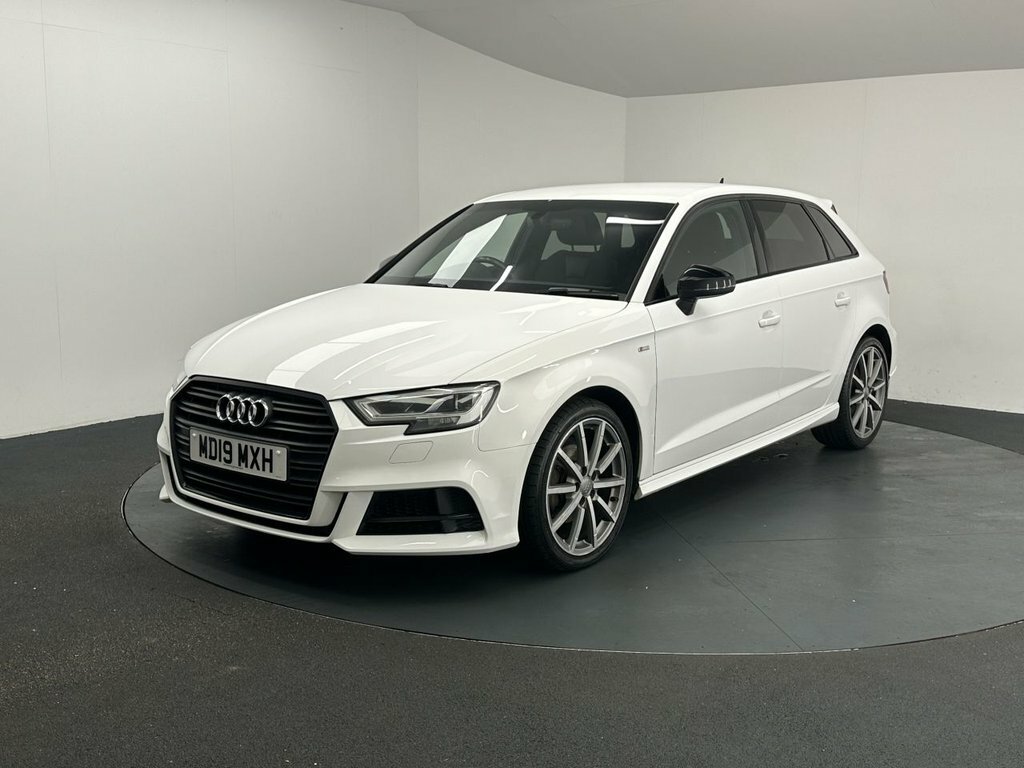 Audi A3 1.6L Black Edition MD19MXH White #5