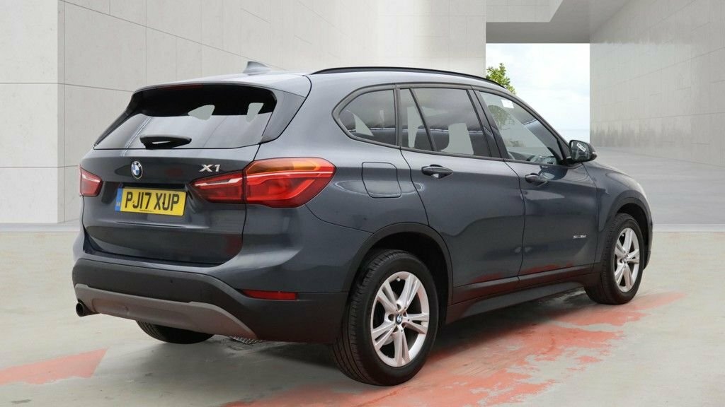 BMW X1 2L Se PJ17XUP Grey #4