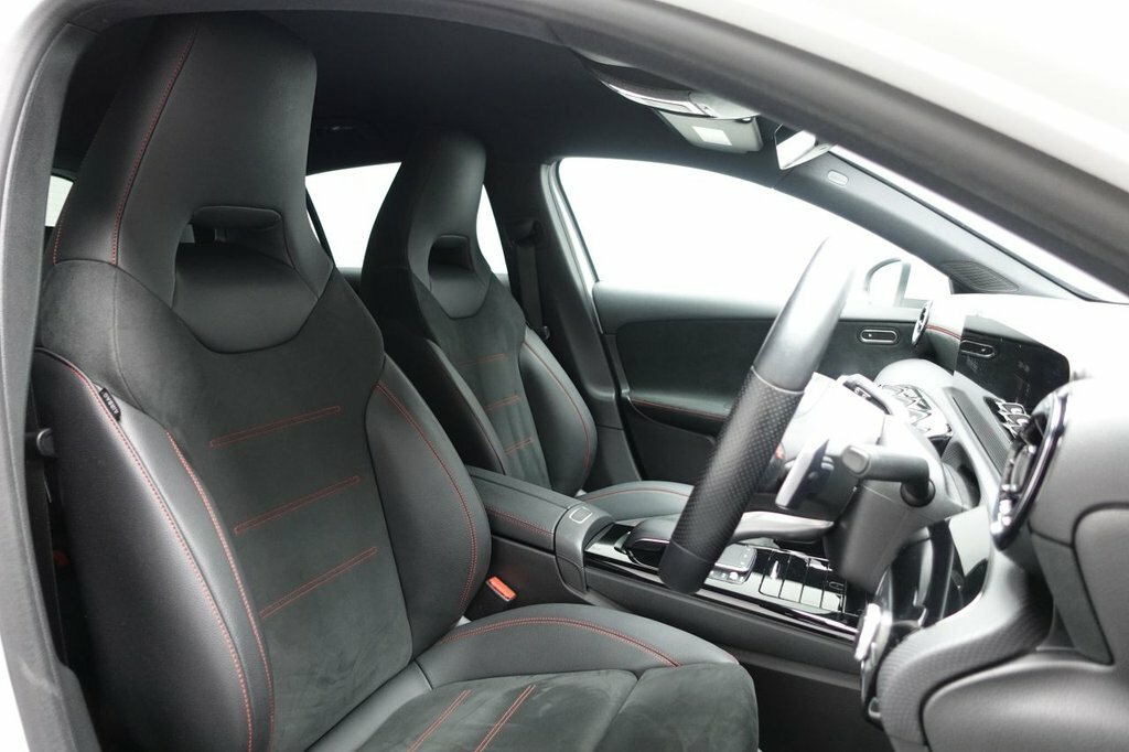 Mercedes-Benz A Class 1.3L Amg Line WR70PFV White #3