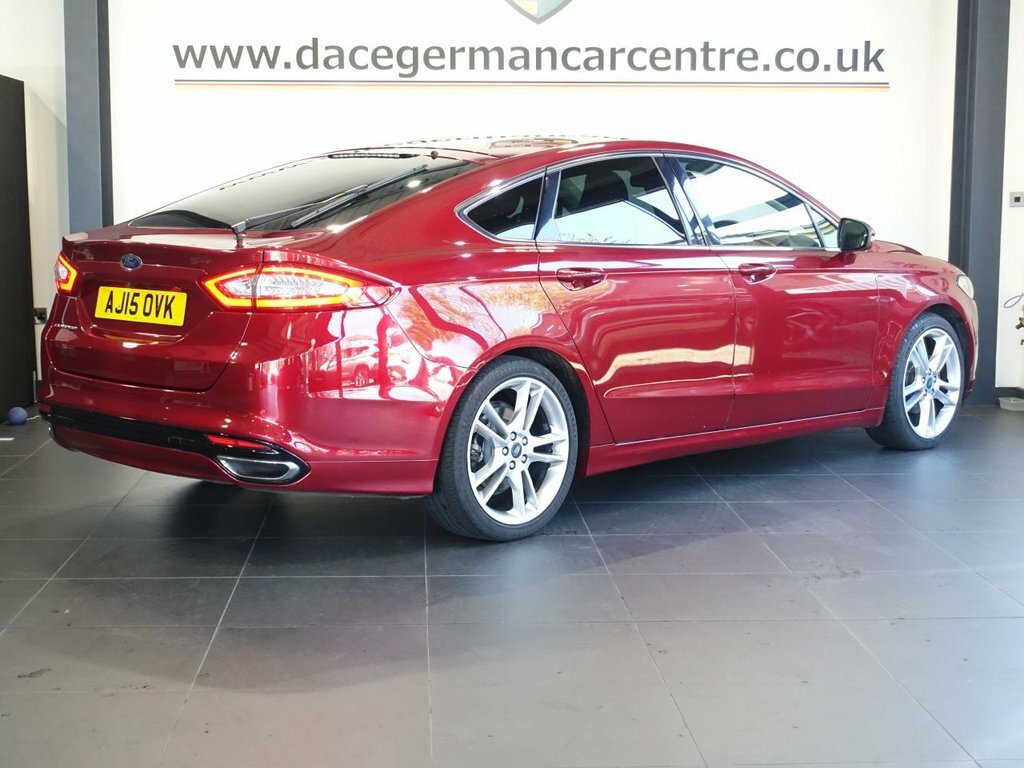 Ford Mondeo 2L Titanium AJ15OVK Red #5