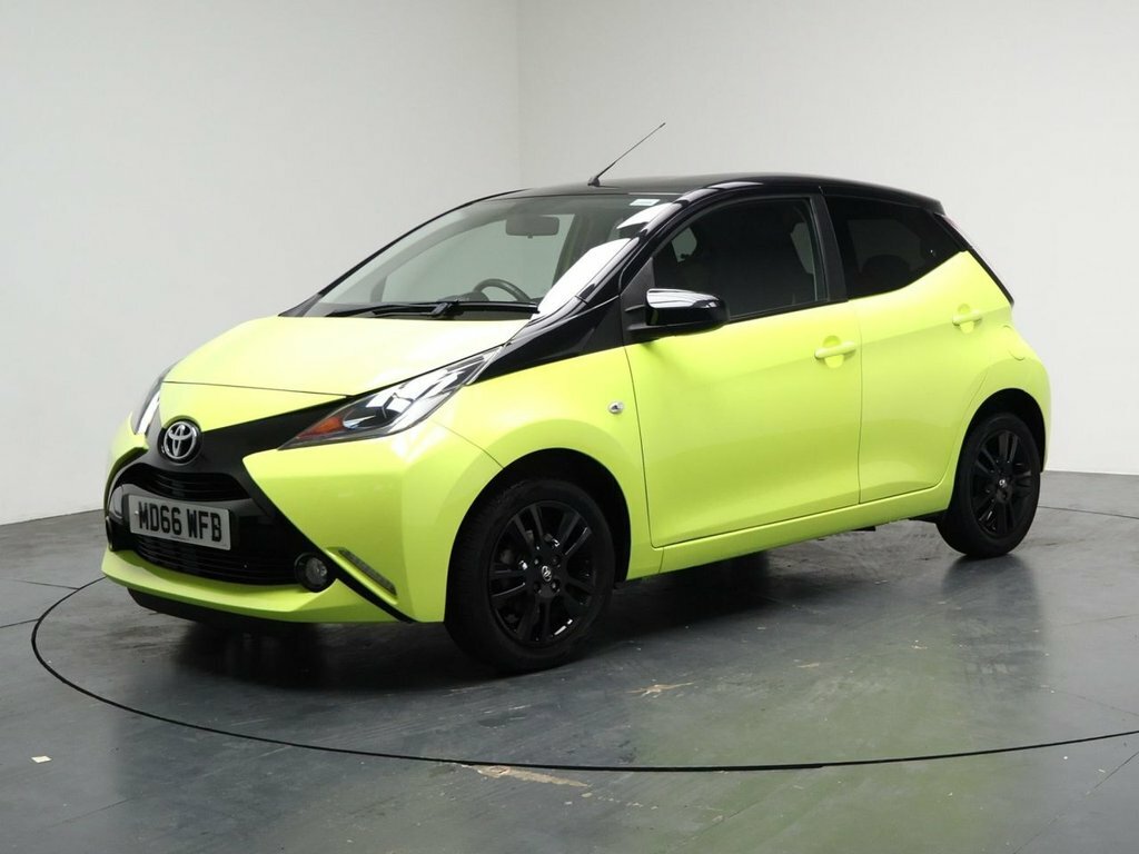 Toyota Aygo 1L X-cite 3 MD66WFB Yellow #5