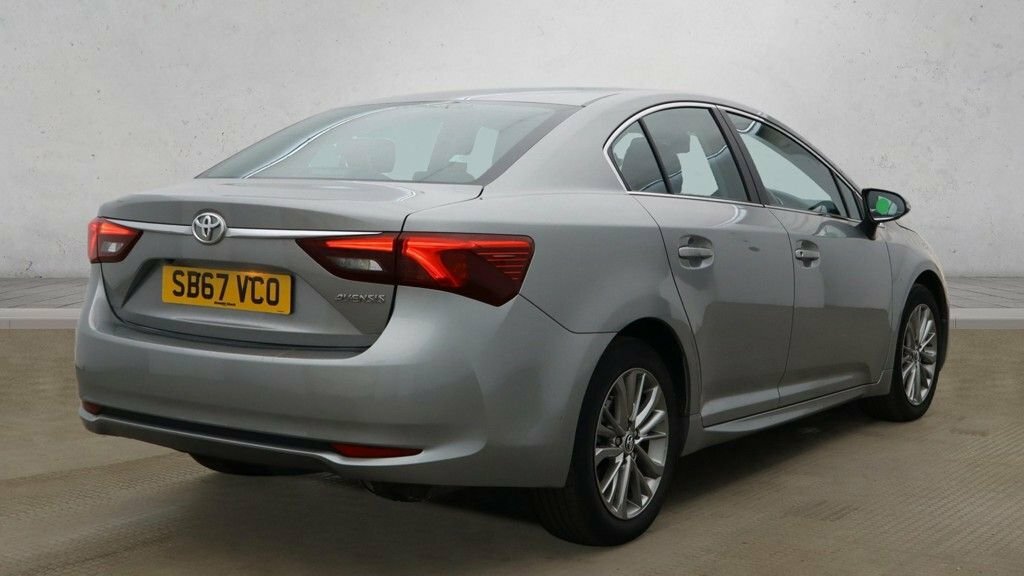 Toyota Avensis 1.8L Business Edition Grey #4