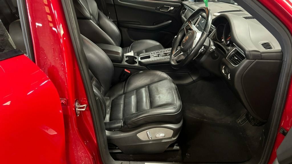 Porsche Macan 3L Gts FN17UXO Red #3