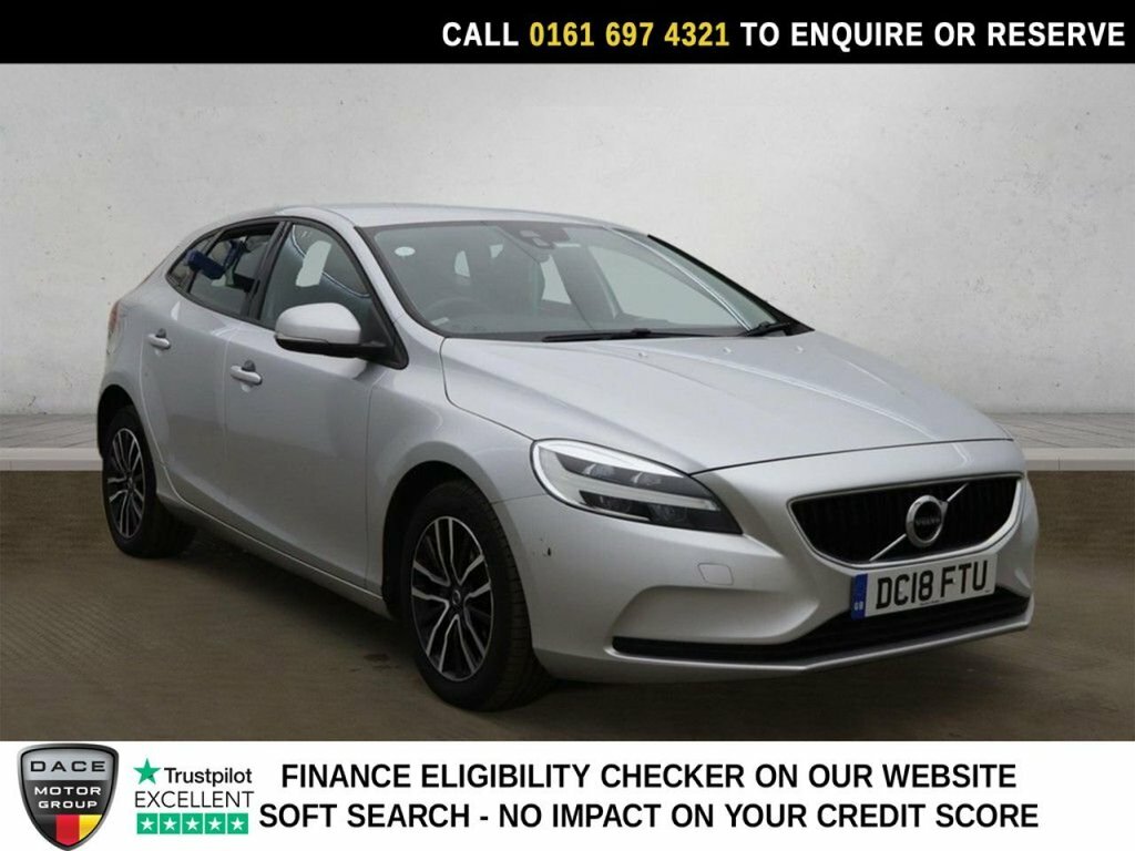 Volvo V40 2L Momentum Silver