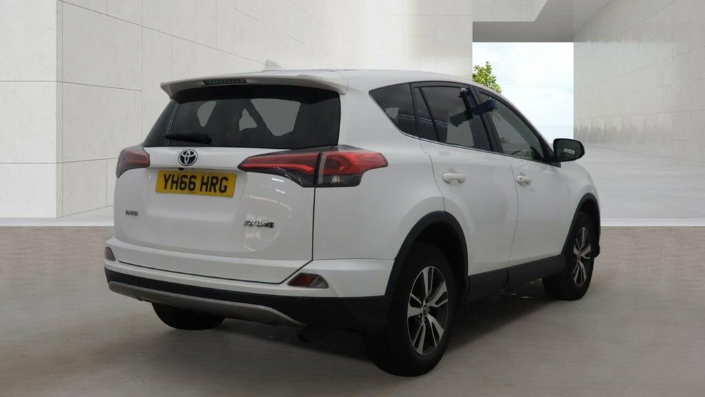 Toyota Rav 4 2L Business Edition Plus White #4