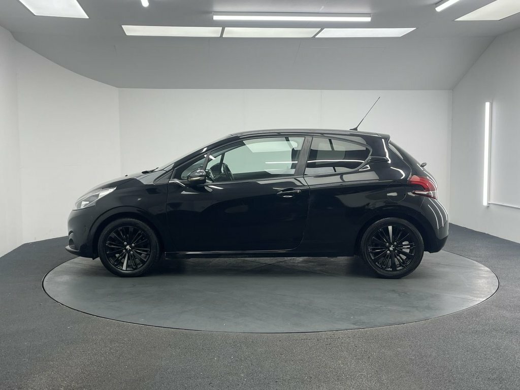 Peugeot 208 1.2L Black Edition CX18XZR Black #6