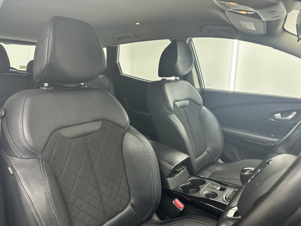 Renault Kadjar 1.3L Iconic RJ19VZL White #2