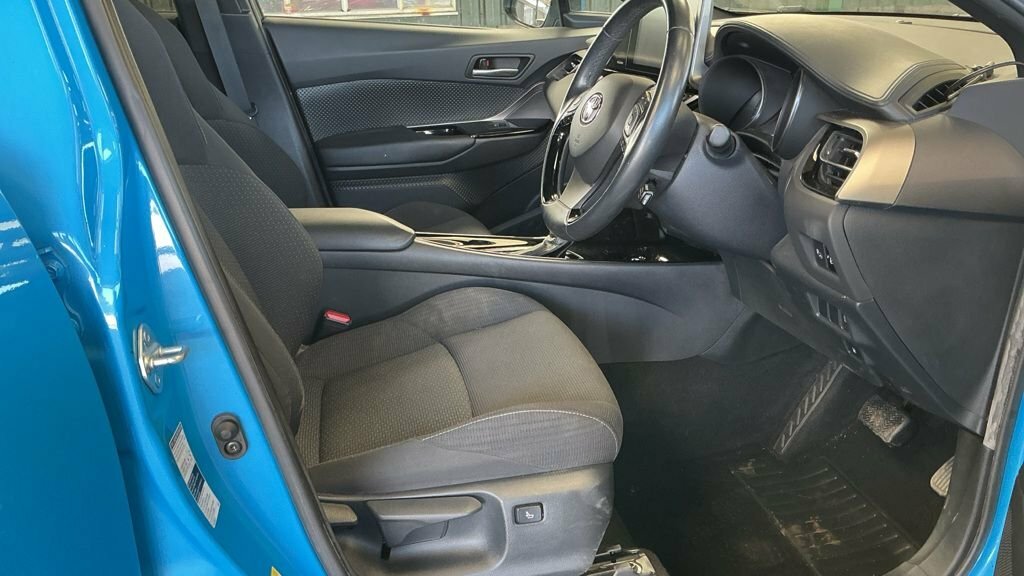 Toyota C-Hr 1.8L Design DC68LTU Blue #2