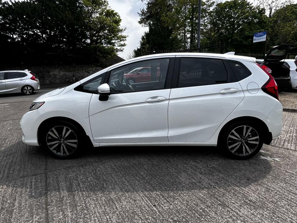 Honda Jazz 1.3 I-vtec Ex Navi Hatchback Eur NJ18VWG White #4