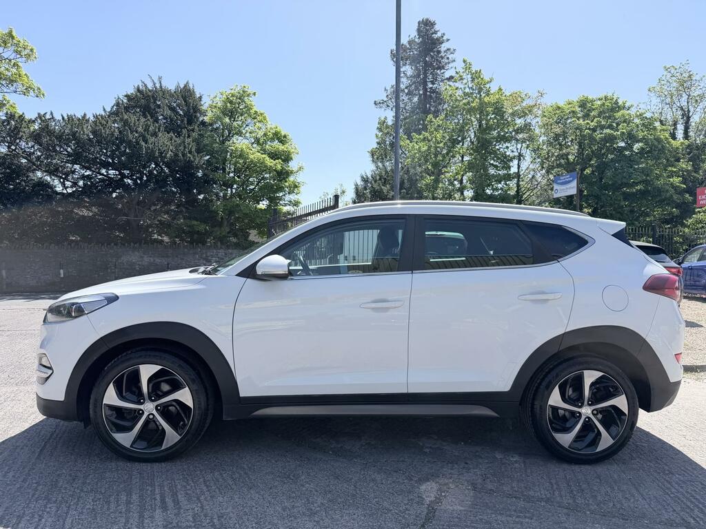 Hyundai Tucson 2.0 Crdi Premium Suv 4Wd Euro 6 1 FH16KZS White #4