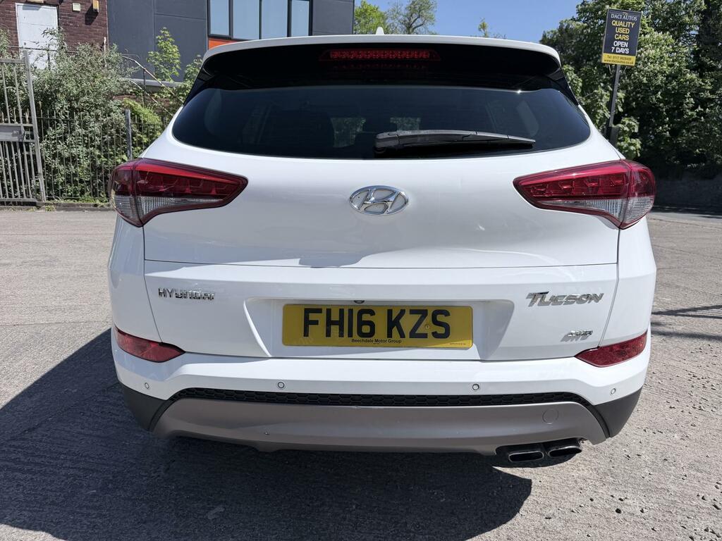 Hyundai Tucson 2.0 Crdi Premium Suv 4Wd Euro 6 1 FH16KZS White #6