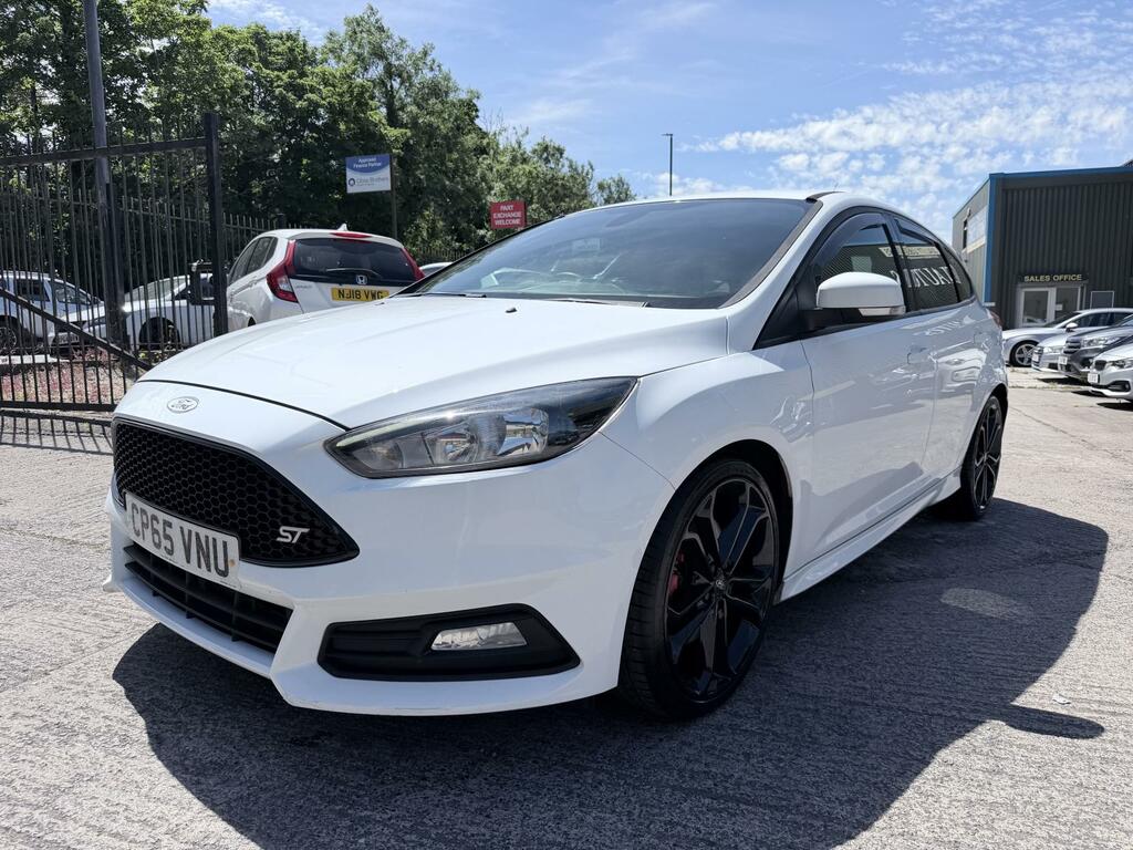 Ford Focus 2.0 Tdci St-2 Hatchback Euro 6 CP65VNU White #3