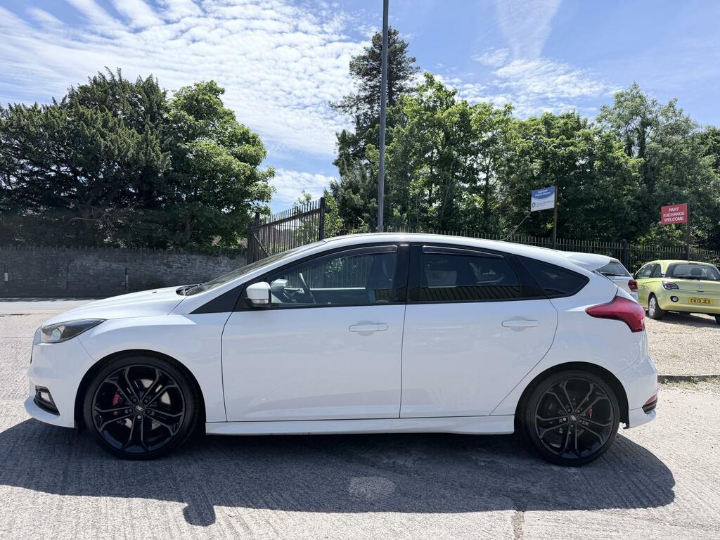 Ford Focus 2.0 Tdci St-2 Hatchback Euro 6 CP65VNU White #4