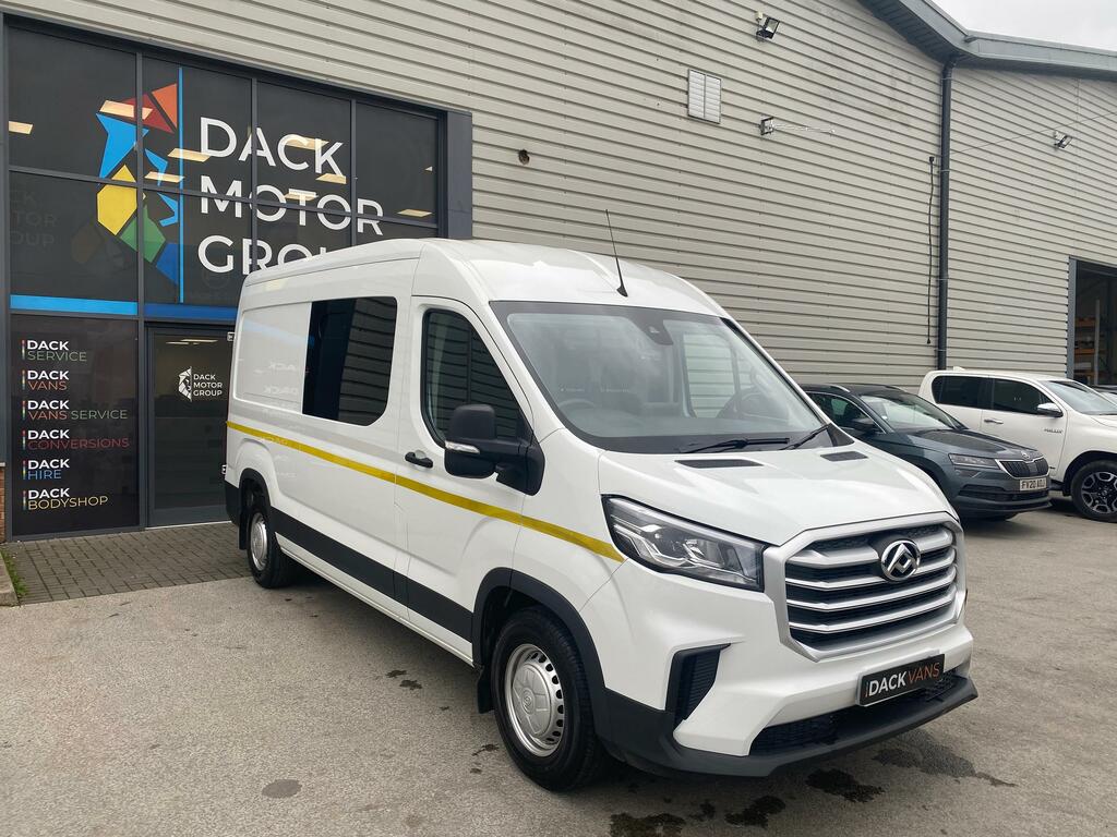 Maxus Deliver 9 Welfare, Kitchen ,Toilet Van, Air-con Night Heater White #3