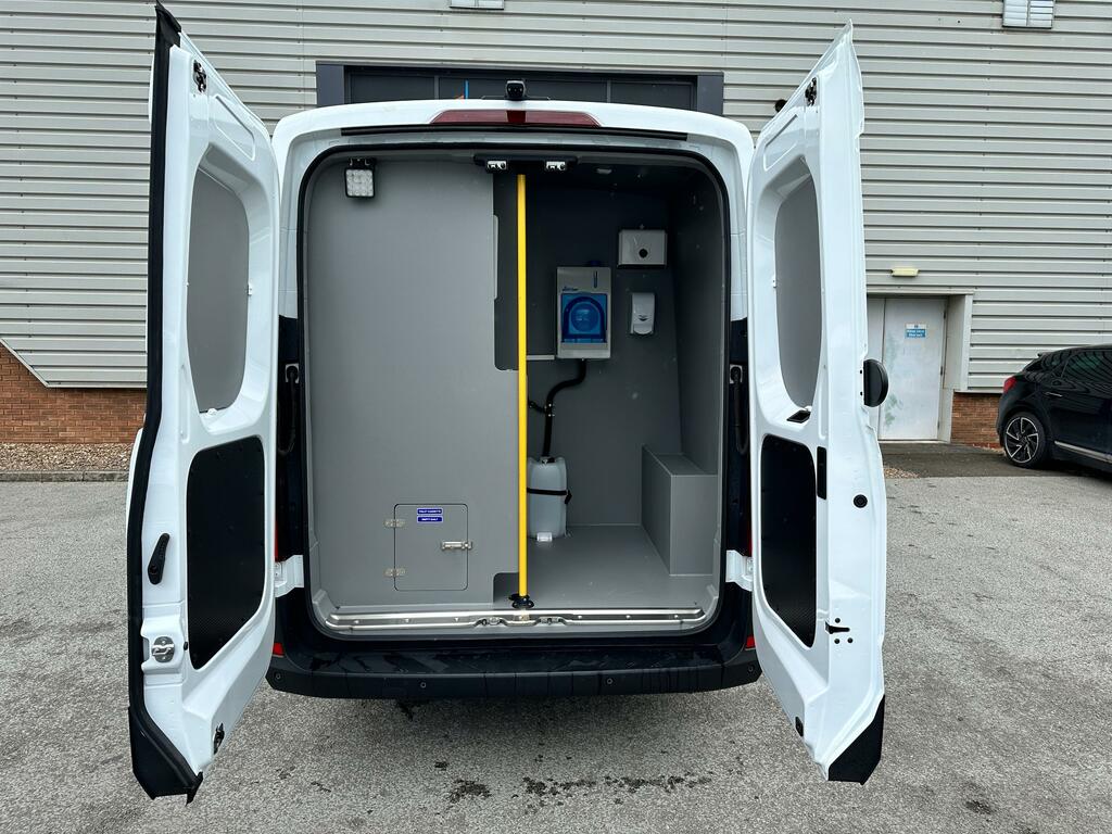 Maxus Deliver 9 Welfare, Kitchen ,Toilet Van, Air-con Night Heater White