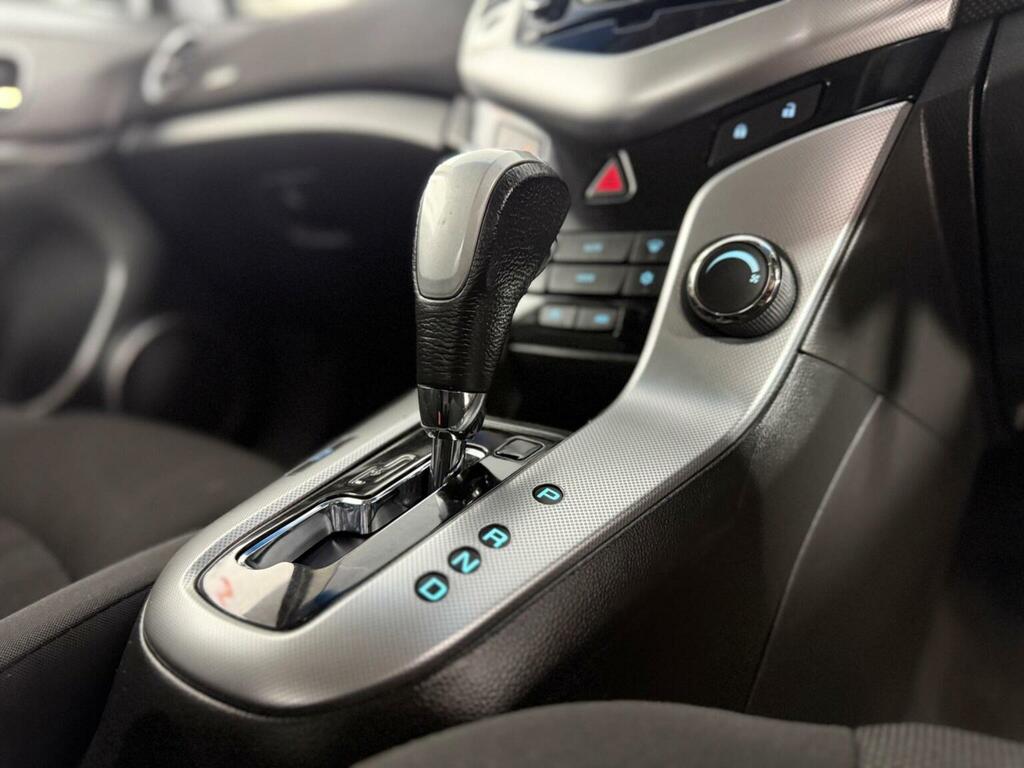 Chevrolet Cruze Hatchback 1.8 Ltz Euro 5 201212 CP12ALO Black #6