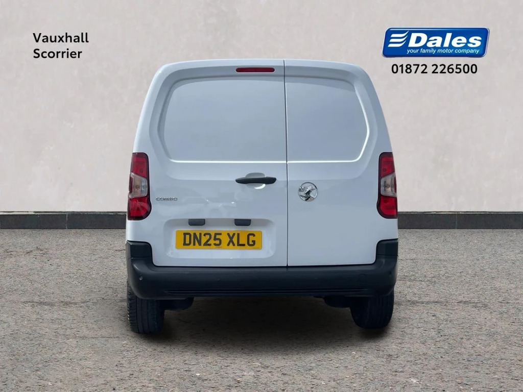 Vauxhall Combo 1.5 Turbo D 100Ps Prime Plus H1 Van DN25XLG White #4