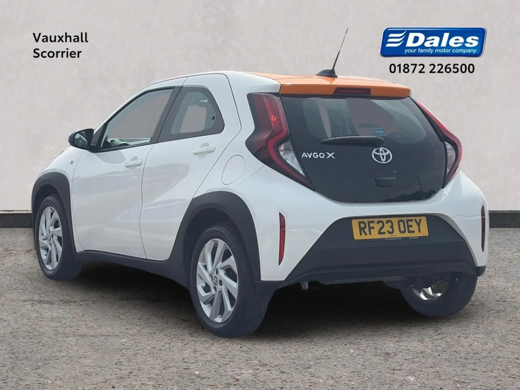 Toyota Aygo X Toyota Aygo 1.0 X Pure Vvt RF23OEY White #2