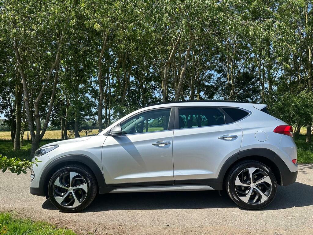 Hyundai Tucson Suv 2.0 Crdi Premium Se 4Wd Euro 6 2017 RK17RXO Silver #4