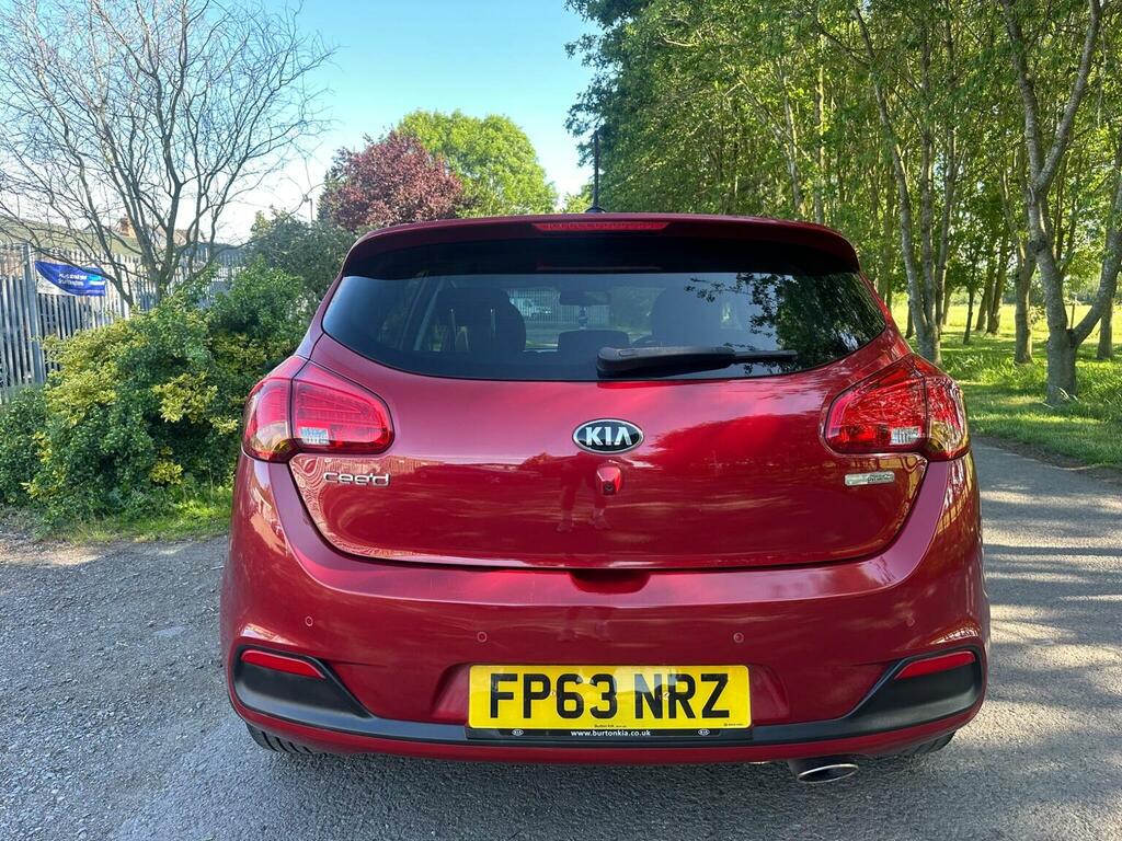 Kia Ceed Hatchback 1.6 Crdi Ecodynamics 3 Euro 5 Ss FP63NRZ Red #6